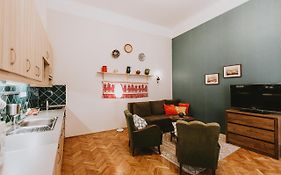 Budapest Folk Apartment 60Sm Spacious And Bright